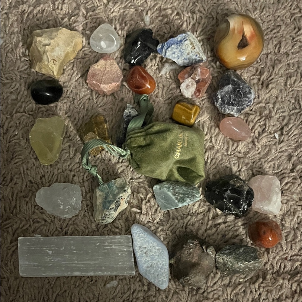 Source Unknown Assorted Gemstone Collection